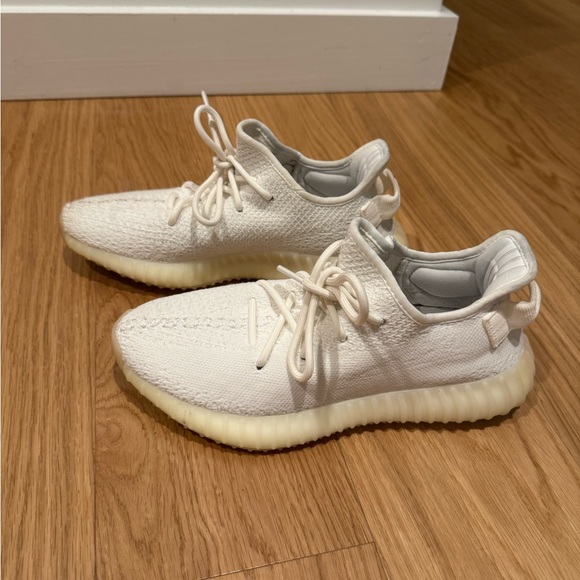 Yeezy 350 Boost Sneakers (White) - Picture 5 of 7